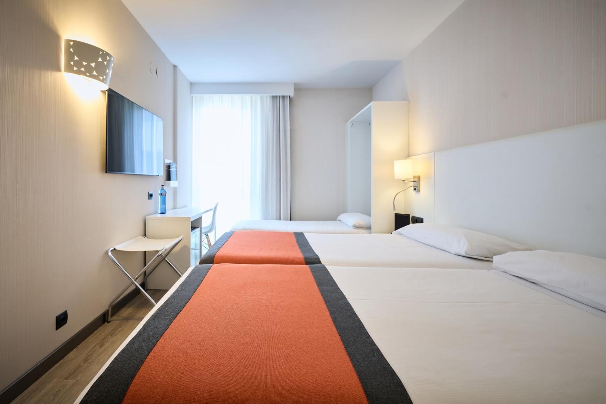 Catalonia Bristol Hotel Sant Andreu de la Barca Bilik gambar